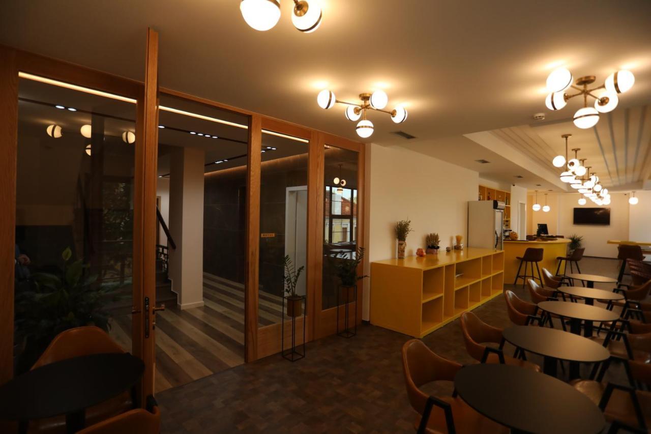 Elite Hotel Pogradec Eksteriør billede