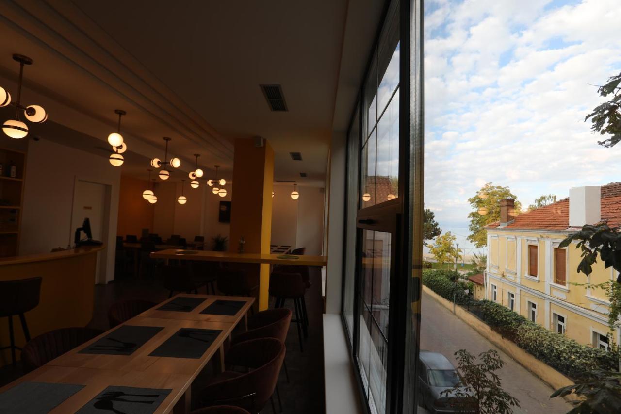 Elite Hotel Pogradec Eksteriør billede