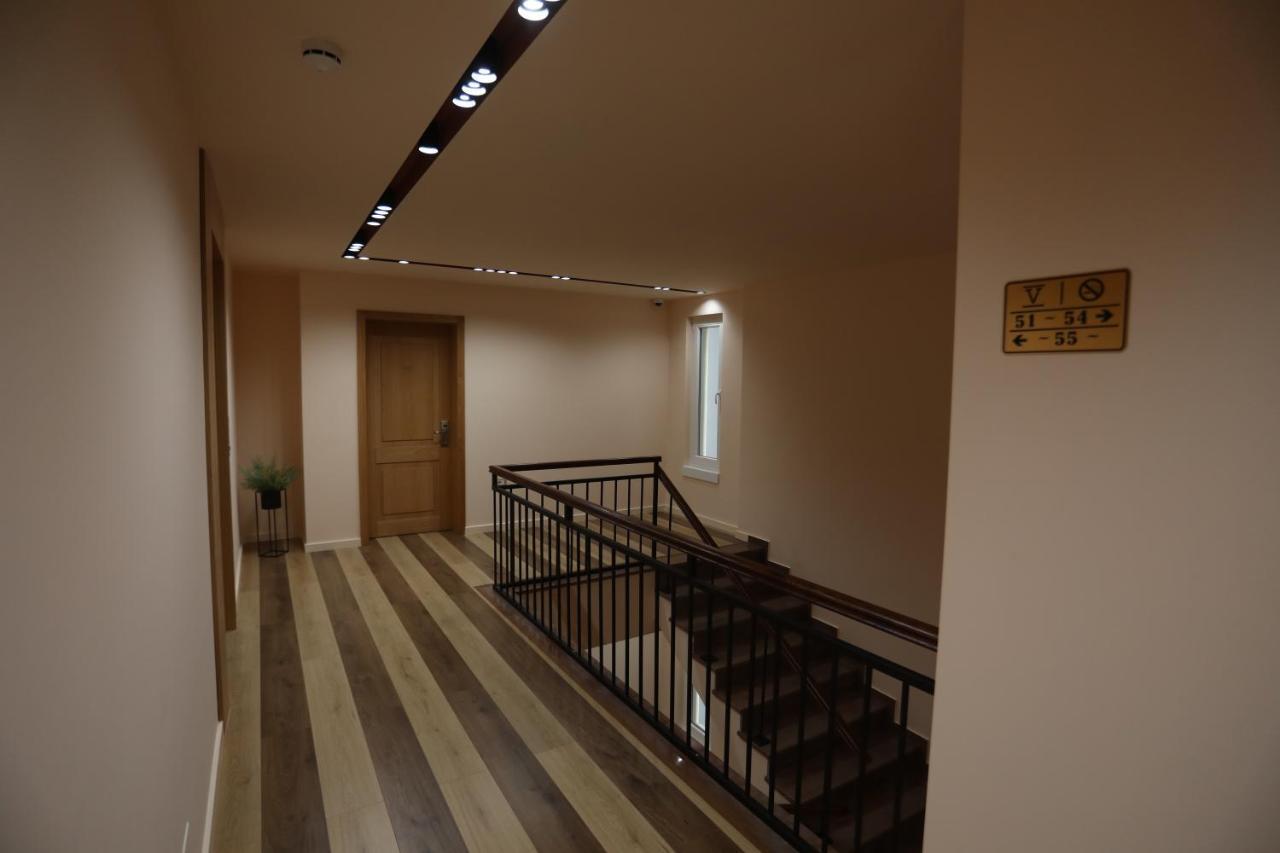 Elite Hotel Pogradec Eksteriør billede